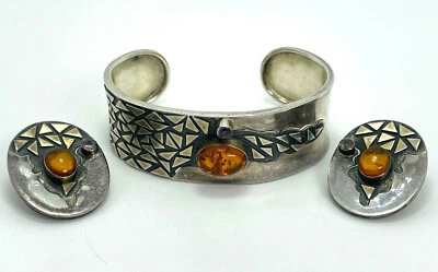 Juego de pulsera y pendientes modernistas de plata de ley con textura de ámbar y amatista Foto 1 de 4