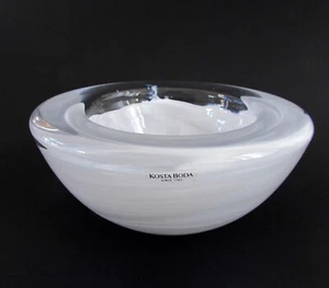 Vintage Kosta Boda Sweden Anna Ehrner 7" Swirled White Atoll Bowl - Picture 1 of 6