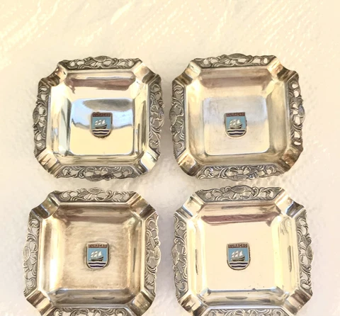 Sterling EPNS silver Plate Set Of 4 Curacao Vintage Ashtrays Cover