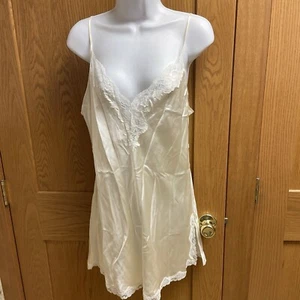 Vintage Victoria's Secret Ivory Short Silk Teddy Nightgown - Large - Picture 1 of 5