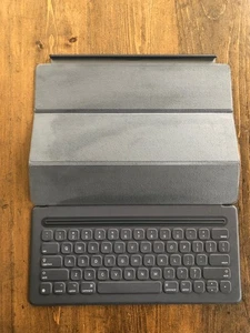Smart Keyboard for 1st and 2nd generation 12.9inch iPad Pros - Picture 1 of 5