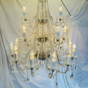 Classic Vintage Swarovski crystal large chandelier with 2 matching wall lights - Picture 1 of 10
