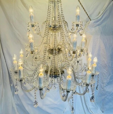 Classic Vintage Swarovski crystal large chandelier with 2 matching wall lights - Image 1 of 4