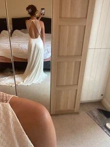 Andrea Hawkes silk backless wedding dress size 8 to 12 - Picture 1 of 9