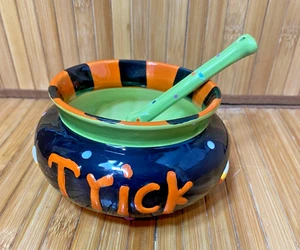 Juego de caldero y cuchara Cracker Barrel Halloween Truco o trato Candy Bowl - Imagen 1 de 14