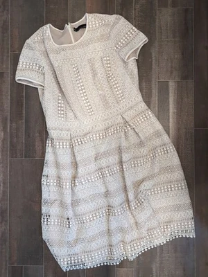 Vestido feminino Chetta B branco de renda sem mangas tamanho 14 - Imagem 1 de 4