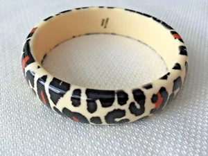 Brazalete Brazalete Resina Color Marfil Estampado Animal Ligero - Imagen 1 de 2
