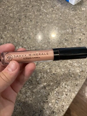 Brillo de labios Savvy Minerals brillo de labios malva brillo abrazo color Foto 1 de 3