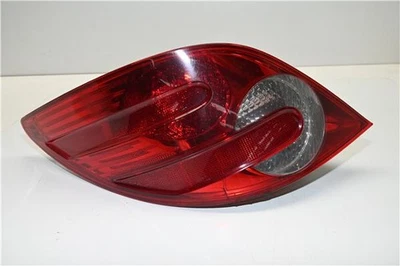 PILOTO TRASERA IZQUIERDA Mercedes-Benz R (W251) A2518200164 - Imagen 1 de 4