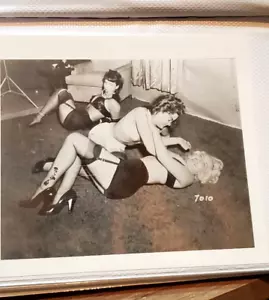 RARE BETTIE PAGE bound gagged VINTAGE 1950's 5 x 4 PHOTOGRAPH IRVING KLAW 7010 - Picture 1 of 2