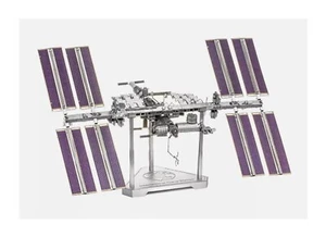 Metal Earth International Space Station Premium Series 3D Model Kit ICX140 Gift - Picture 1 of 9