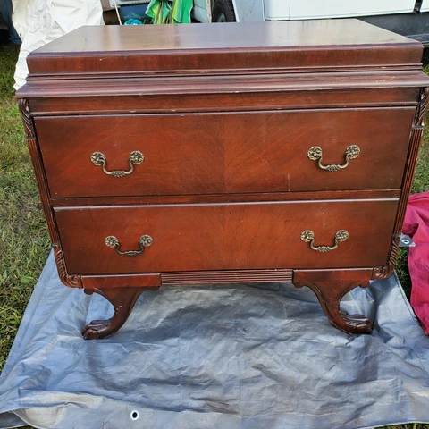 Vintage Antique Mahogany Dresser Or Buffet Server w/ Claw Feet Queen Anne Style? Cover