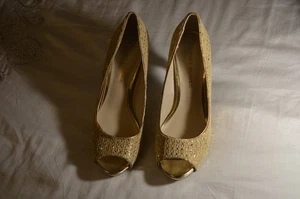 Zapatos de salón Audrey Brooke para mujer con punta abierta brocado dorado metálico talla 8 - Imagen 1 de 12