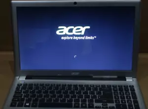 Acer Aspire V5-571P , i3 15.6" laptop - Picture 1 of 3