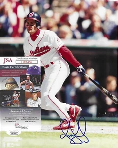 Foto 8x10 firmada por Omar Vizquel con certificado de autenticidad JSA #II87474 Cleveland Indians - Imagen 1 de 2
