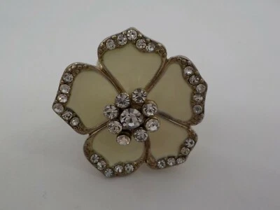 ANEL ELÁSTICO COR OURO ESMALTE BRANCO DESAJEITADO FLOR JOIA DA MODA NOVO SEM ETIQUETAS - Imagem 1 de 3