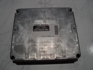 TOYOTA AVENSIS Engine Computer Module ECU ECM AUTOMATIC 89661-44570, 2004-2008 - Picture 1 of 4