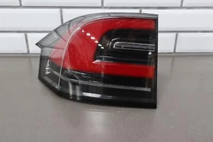 16-20 Telsa Model X Rear Left LH Outer Tail Light Lamp (1034332-00-A) Tested - Picture 1 of 19