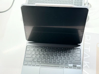 Apple iPad Pro 13 M4 WIFI+ CELULAR, 16GB, 2T, TECLADO MÁGICO - Imagem 1 de 4