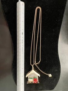 Betsey Johnson Collection 3er Set Halsketten Baum Lebkuchenhaus Schneeflocke - Bild 1 von 3