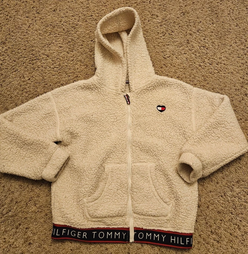 Jaqueta de pelúcia Tommy Hilfiger pele sintética Sherpa com capuz zíper XL (16) bege - Imagem 1 de 4