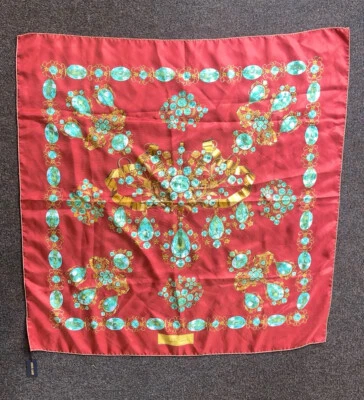 NUEVO Roberto Cavalli Mujer Diamantes Patrón Seda 35x35 Cuadrado Bufanda Chal Envoltura Foto 1 de 4