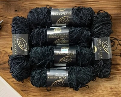 LOTE VINTAGE de 6 FIOS CHENILLE 153 PRETO MARCA LEÃO SENSATIONS NOVO - Imagem 1 de 3