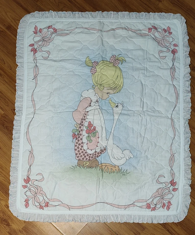 Vintage Precious Moments Baby Quilt in Excellent condition‼️ - Image 1 of 4