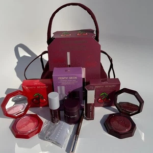 Fenty Beauty Chocolate Cherriez Cherry Pie'd Pop Amour Gone Bad Set 8 Artikel - Bild 1 von 22