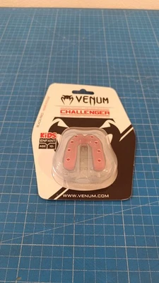 Venum Challenger Kids Mundschutz Black Red Age 10-