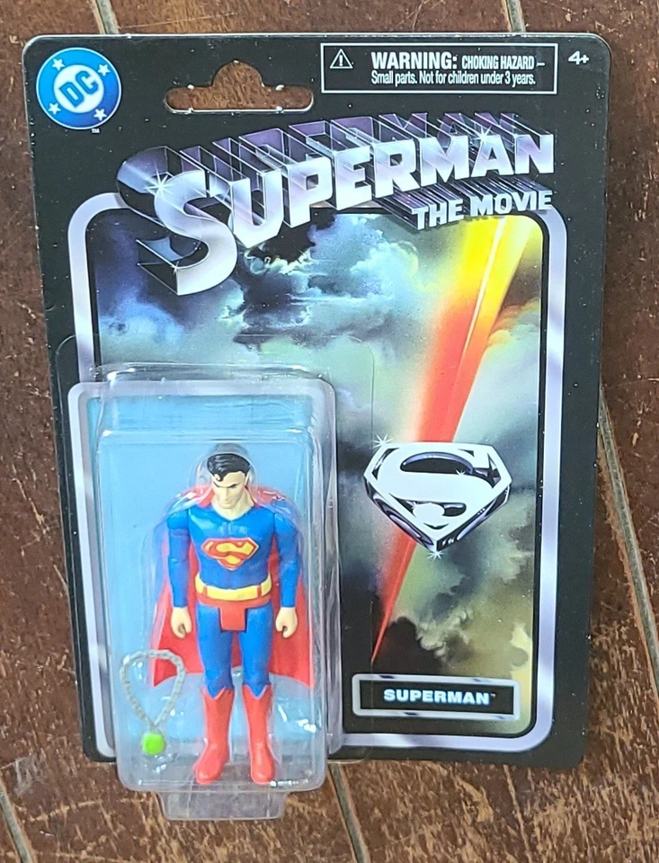 DC Superman La Película (2025) SUPERMAN 4" ¡Figura con Accesorio! #20154058 Foto 1 de 2