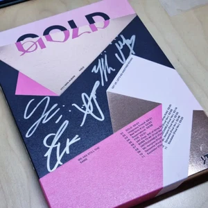 ITZY 9th Mini Album [GOLD] Autographed Signed Promotion Album Kpop Music Idol - Picture 1 of 6
