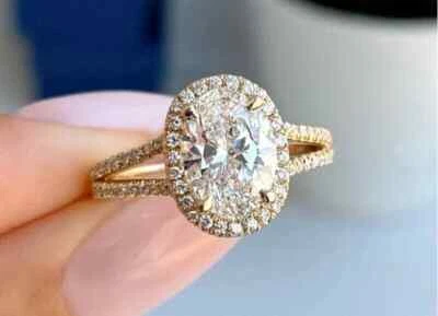 2.30 克拉莫桑石椭圆形切割光环订婚戒指 14K 镀金 — 第 1/4 张图片