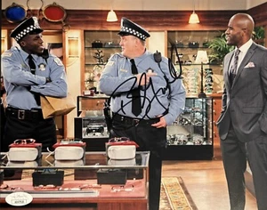 Billy Gardell Signed Autographed Mike & Molly 8x10 Photo JSA COA - Picture 1 of 2