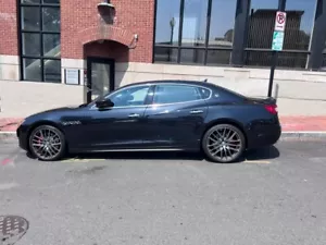 2014 Maserati Quattroporte GTS - Picture 1 of 23