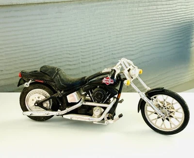 Maisto Harley-Davidson FXSTB Night Train (1999) escala 1:18 fundido a presión longitud 5,5” Foto 1 de 4
