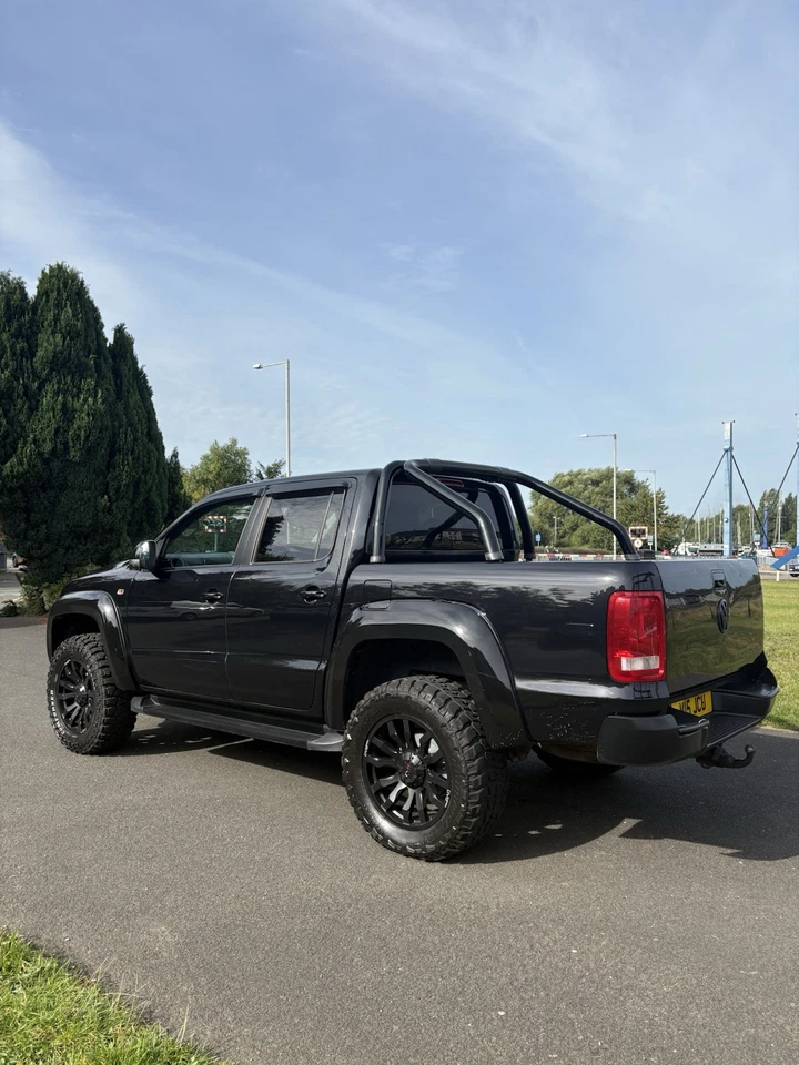 Volkswagen Amarok 2.0 Tdi HIGHLINE 4MOTION Black Manual Diesel 2012 - Image 1 of 4