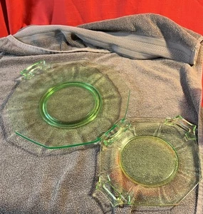 Pair Of Vintage Green Depression Glass Handled Serving Dishes Art Deco Original - Picture 1 of 8