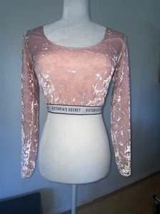 Victoria's Secret Crushed Pink Velvet Top M Long Sleeve Logo Cropped Pajama - Picture 1 of 7