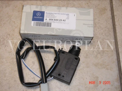 Mercedes-Benz G-Class Genuine Hatch, Door Lock Actuator G500 G550 G55 G63 AMG - Image 1 of 3