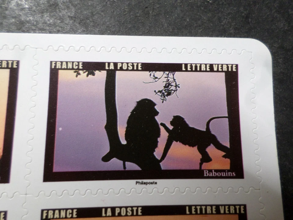 FRANCIA 2022, Sello AUTOCOLANTE ANIMALES CREPÚSCULO, MONO BABUINO, Nuevo**, MNH - Imagen 1 de 1