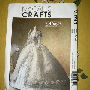 McCall’s Crafts M4740 Fashion Doll 11-1/2" Bridal Gown Alicyn Exclusives Uncut - Picture 1 of 2