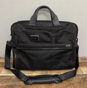 Tumi - Alpha Compact Laptop Briefcase - Model: 2603114D3 - Photo 1/17