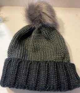 Apt 9 Rutsche Strickfellball schwarz - Bild 1 von 8