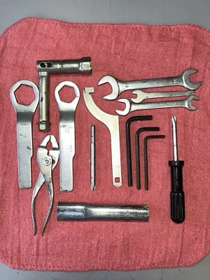 Kit de herramientas Kawasaki ZR7 S 2003 1999 - 2004 Foto 1 de 4