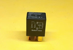 Honda & Acura OEM Omron 4 Pin Accessory Power Relay G8HN-UA-007607 - Picture 1 of 9