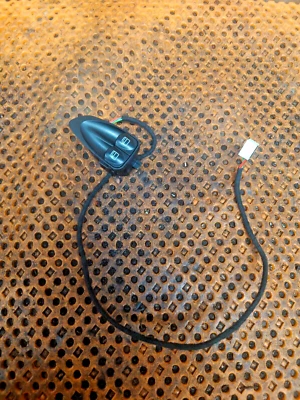 MERCEDES SL WINDOW SWITCH R230 DRIVERS SIDE WINDOW SWITCH A2308211451 - Image 1 of 4