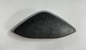 BMW E28/E30 Seat Belt Covering Cap 7211-19046651 - Picture 1 of 3