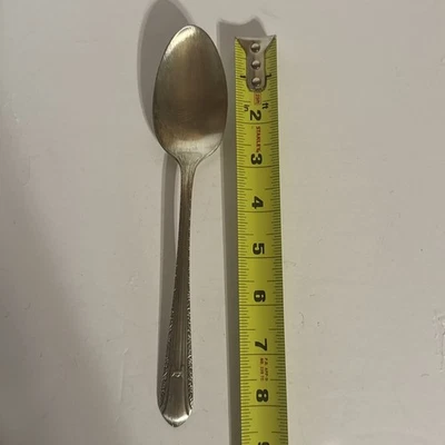 Wm Rogers IS REGENT Serving spoon Silverplate Flatware 8 ½". 1939 - Image 1 of 3