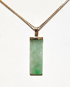 Elegante collar de cadena de 18 pulgadas con colgante de jade verde helado montado en oro de 14K 5,9 gramos - Imagen 1 de 22